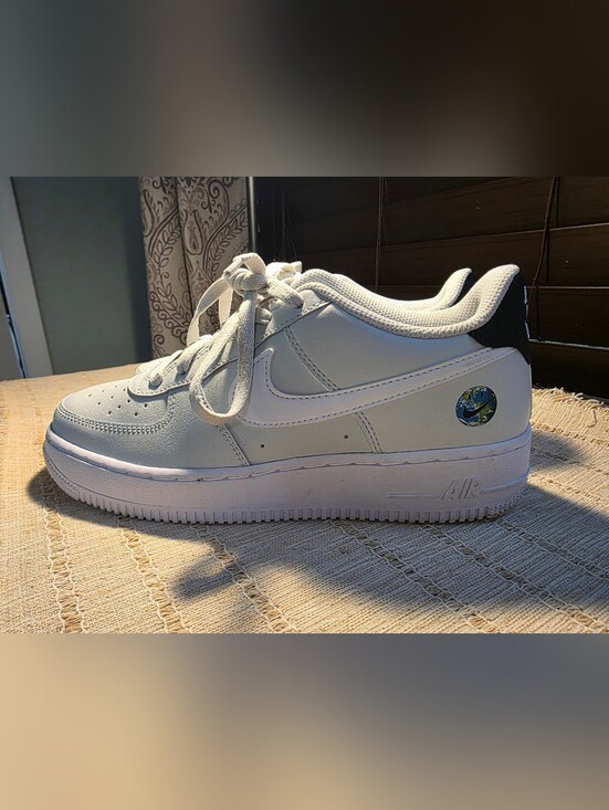 Nike Shoes - Nike White Low-Top Sneaker with Black Heel Tab